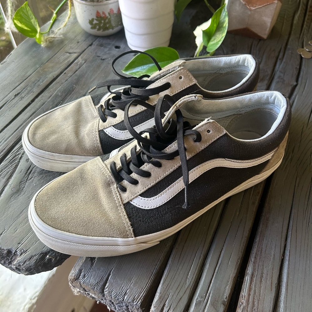 Vans Old Skool.